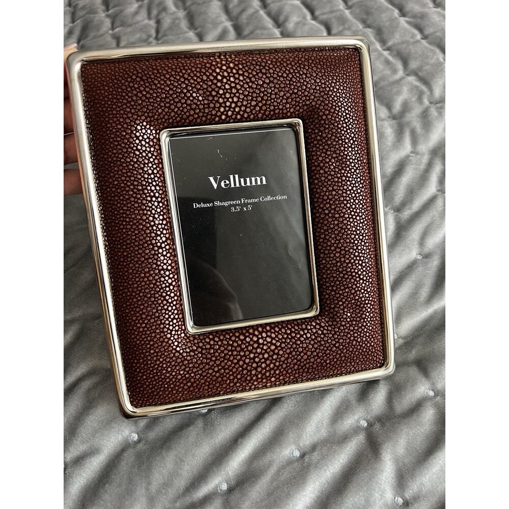 Manop Rachote Stingray skin Picture Frame Vellum Deluxe